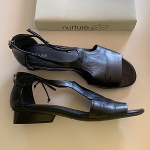 Nurture Grenata black leather flats size 9